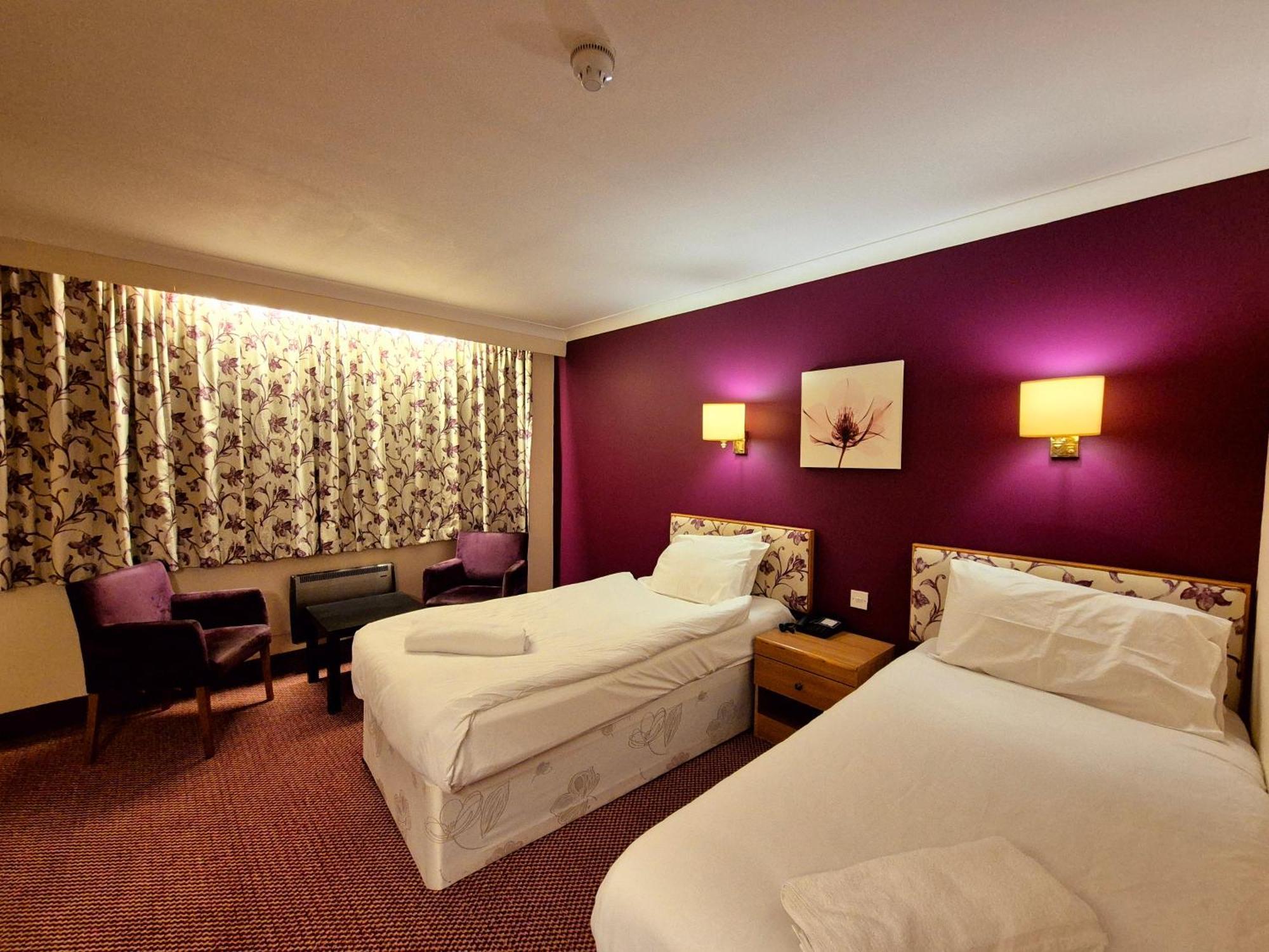 Supreme Inn Boston Swineshead 외부 사진