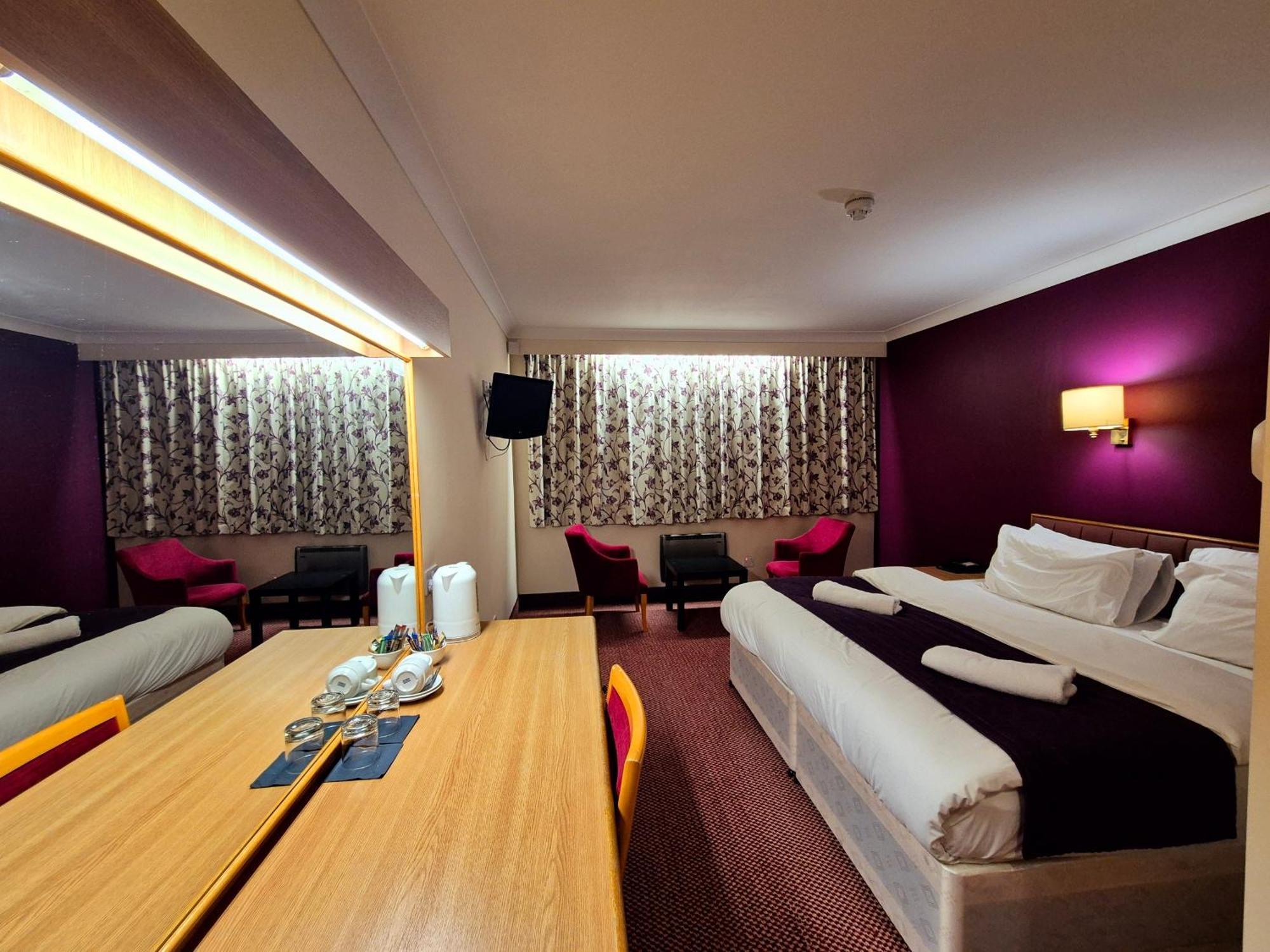 Supreme Inn Boston Swineshead 외부 사진