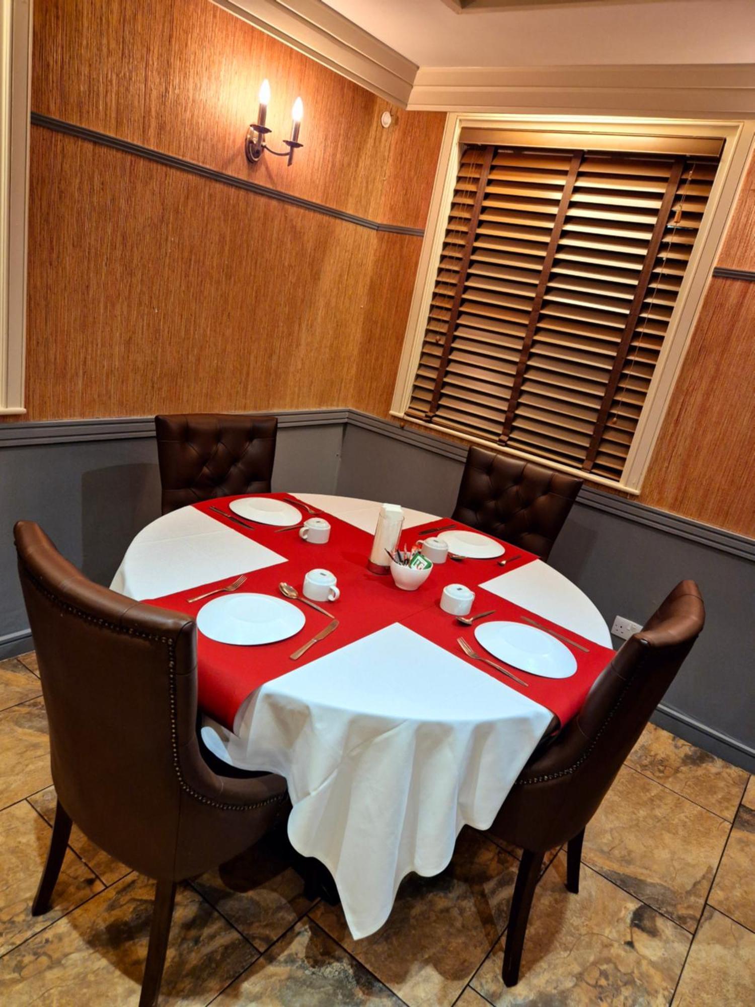 Supreme Inn Boston Swineshead 외부 사진
